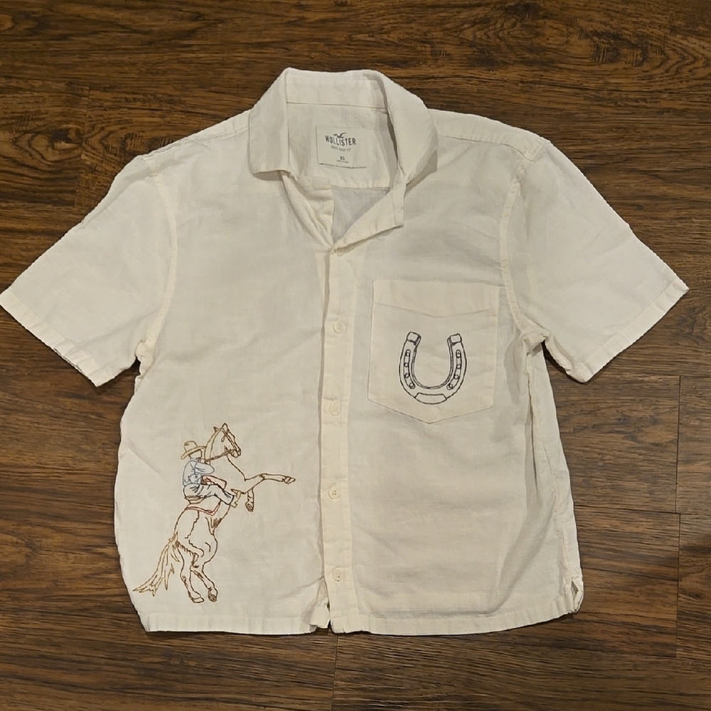 Hollister White Casual Button Down Shirt with Embroidered Design